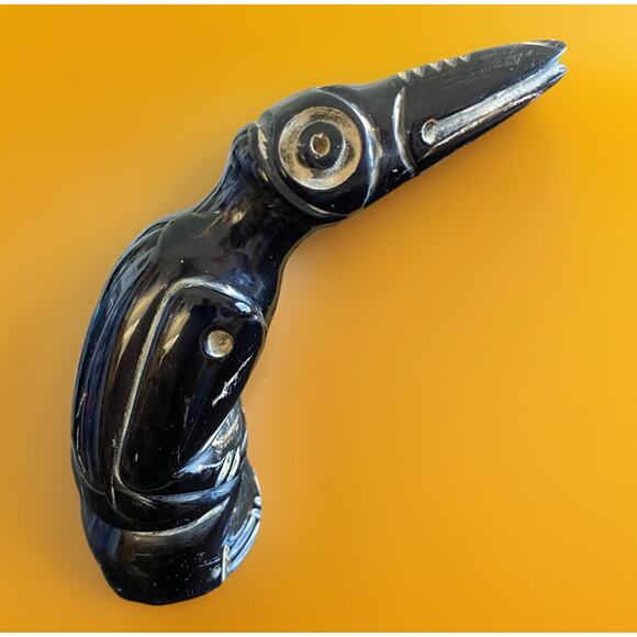 Vintage Miniature Inuit Style Carving Crow Miniature Sculpture 2.75" Tall - Picture 1 of 5